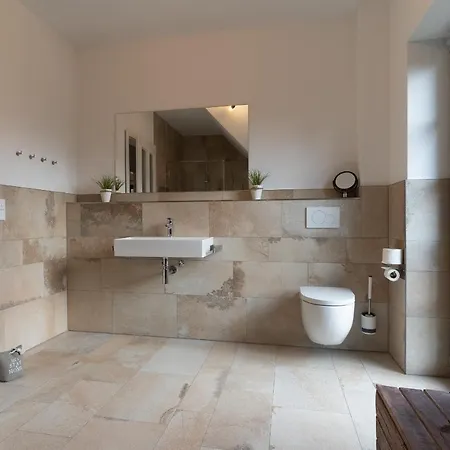 Spo Bude Spo Bude 3 *